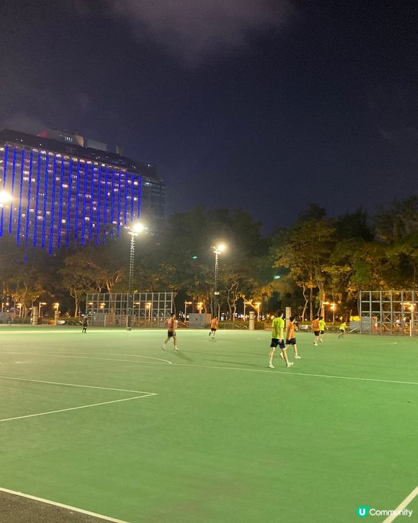 ## 銅鑼灣夜色🌃，慢活香港🚶‍♀️🚶‍♂️