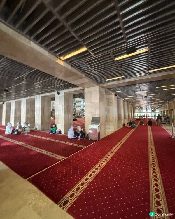 雅加達必去朝勝清真寺🕌