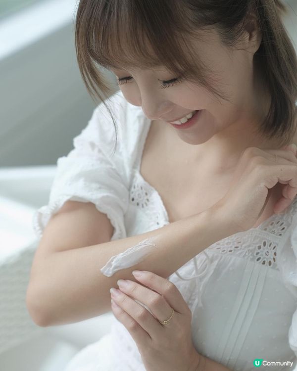 Aveeno燕麥高效舒緩沐浴露