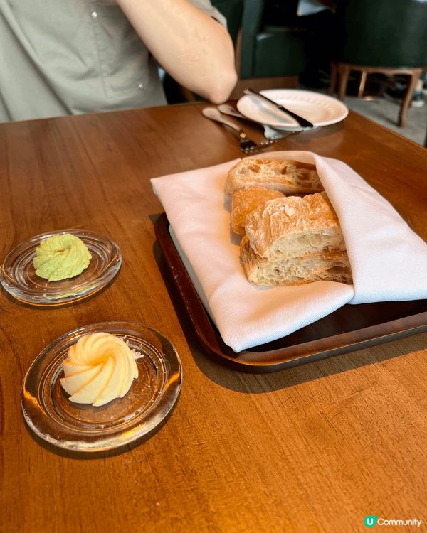 喺圖書館入面食飯？😱📚🍽️