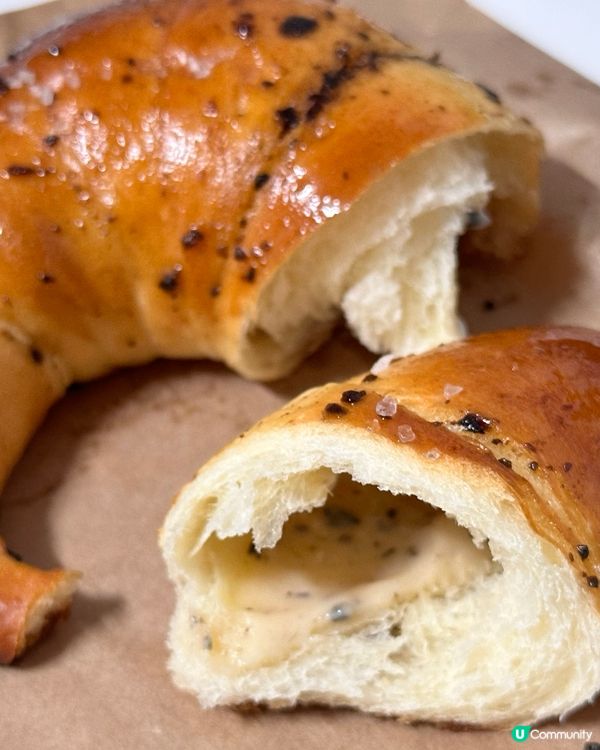 🇰🇷韓國牛角鹽麵包！黑松露超香！