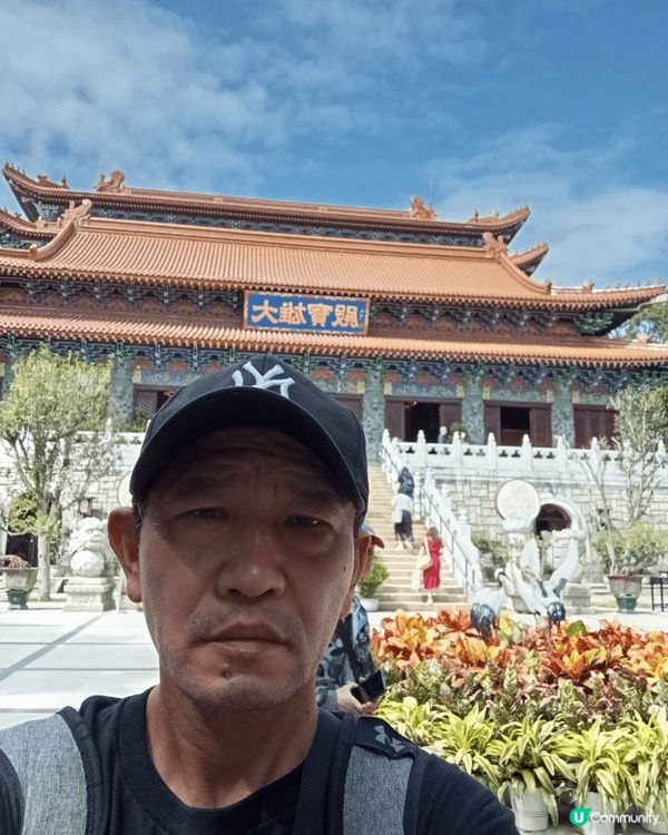 昂坪360熱點，大佛祥和莊嚴,市集充滿特色,水晶纜車全透明,...