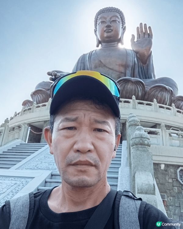 昂坪360熱點，大佛祥和莊嚴,市集充滿特色,水晶纜車全透明,...