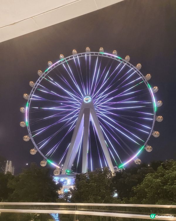 深圳，最新商埸地標，夜景美麗，地標有特色，香港未見有
