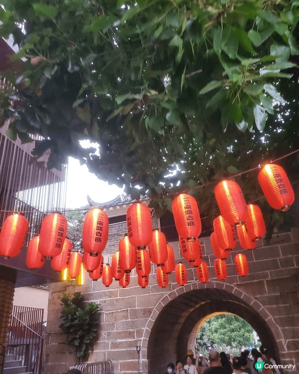 深圳，最新商埸地標，夜景美麗，地標有特色，香港未見有