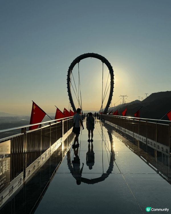 呢到係中國清遠?「黃騰峽漂流」，趁?9月炎熱的尾巴與朋友們出...