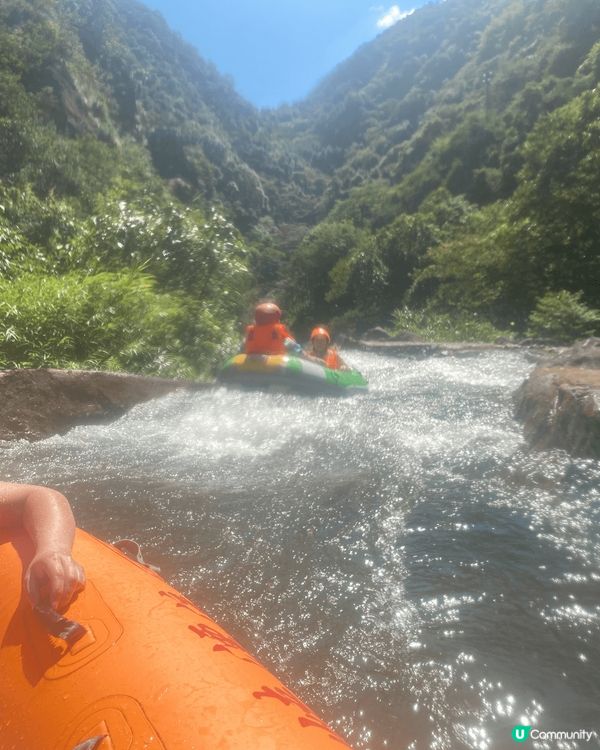 呢到係中國清遠?「黃騰峽漂流」，趁?9月炎熱的尾巴與朋友們出...