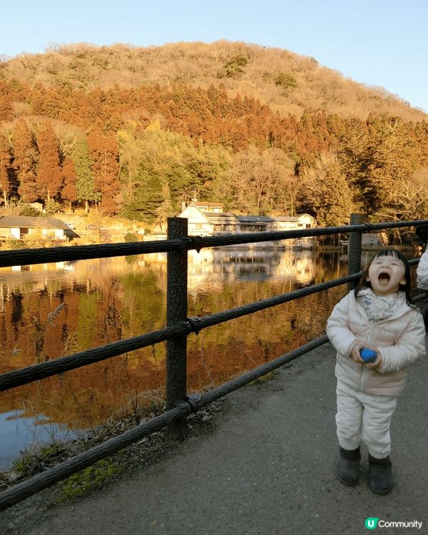 第一次一家人去旅行??就係福岡，又好好天遇到金光閃閃的金鱗湖...