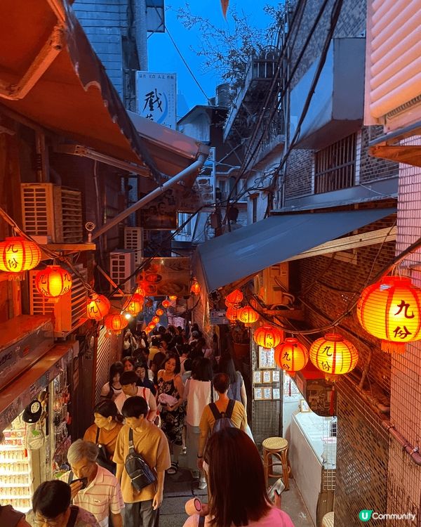 西門町係一個充滿了活力和時尚，有好多購物、餐飲和娛樂的選擇！...