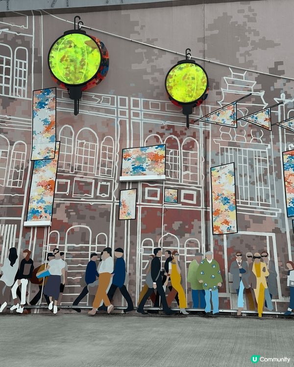 大稻埕除了拍照外，還可以品嚐當地美食例如探豆花和滷肉飯。還可...