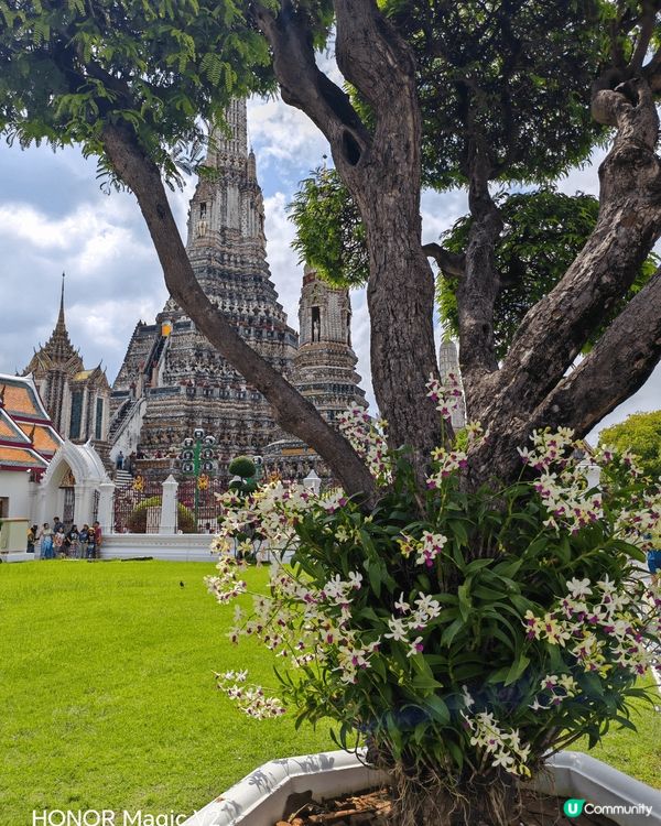 泰國鄭王廟是一個很有歷史典故的地方。鄭王是泰國歷史上第一個華...