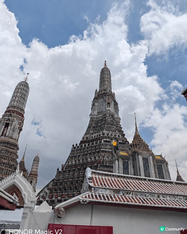 泰國鄭王廟是一個很有歷史典故的地方。鄭王是泰國歷史上第一個華...