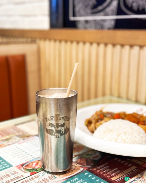 豆腐火腩飯係男人的浪漫就係人都知，但知唔知配咩飲品最夾？