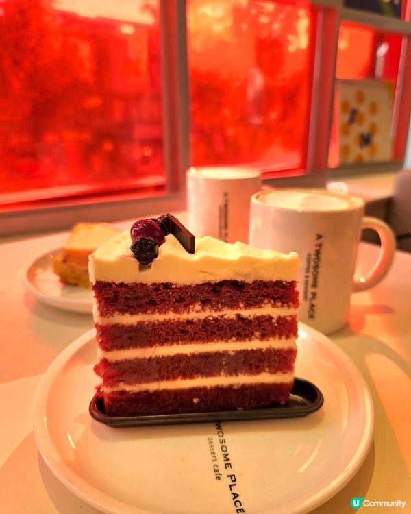 韓國咖啡廳打卡☕️  簡約舒適，一個人嘆咖啡都一流！