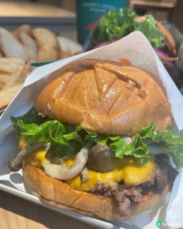 擁有自家牧場的漢堡店🥳