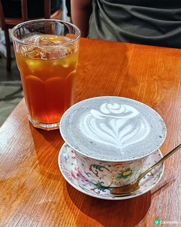 ✨舒服好坐文青Cafe 燉飯羊架皆出色！✨