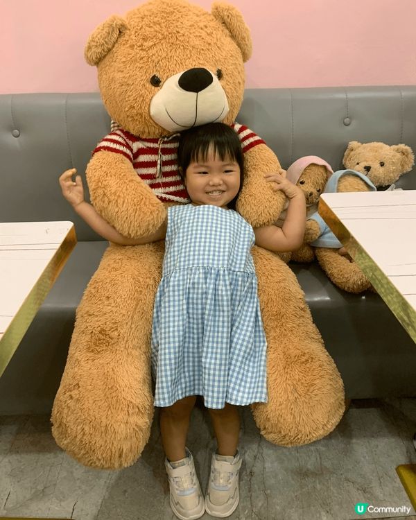 大型bear bear公仔，大人細路都咁鐘意，影相打卡一流