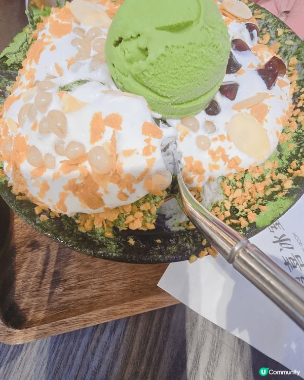 葭喜冰室係深圳中洲灣，綿綿冰好香奶味而且真係好綿不是沙冰果種...