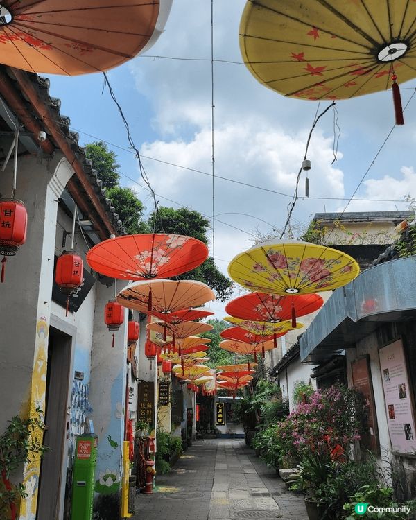 這是深圳甘坑古鎮, 有很多特色古老建築可以打卡,值得一遊