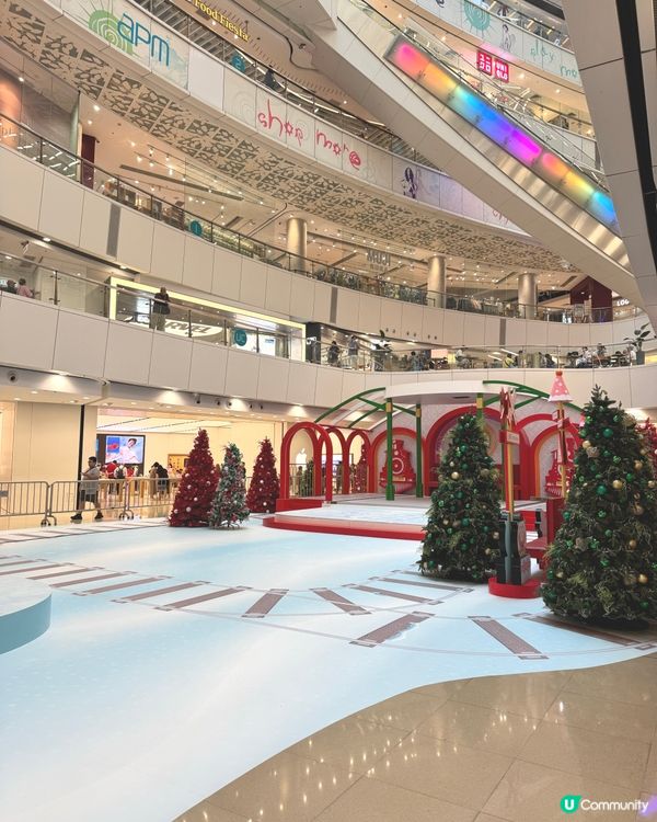 一切準備就緒,11月22起就見到觀塘APM商場聖誕新佈置,來...