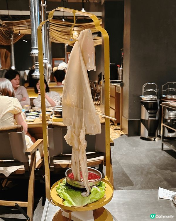 廣州獵德站，出站已經有景點可以打卡譬如睇到小蠻腰啦，又可以河...