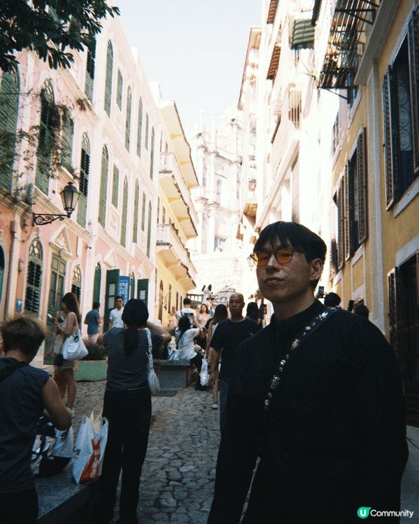 澳門夜間特色非常漂亮，非常適合情侶的拍拖好去處，晚上還有各種...