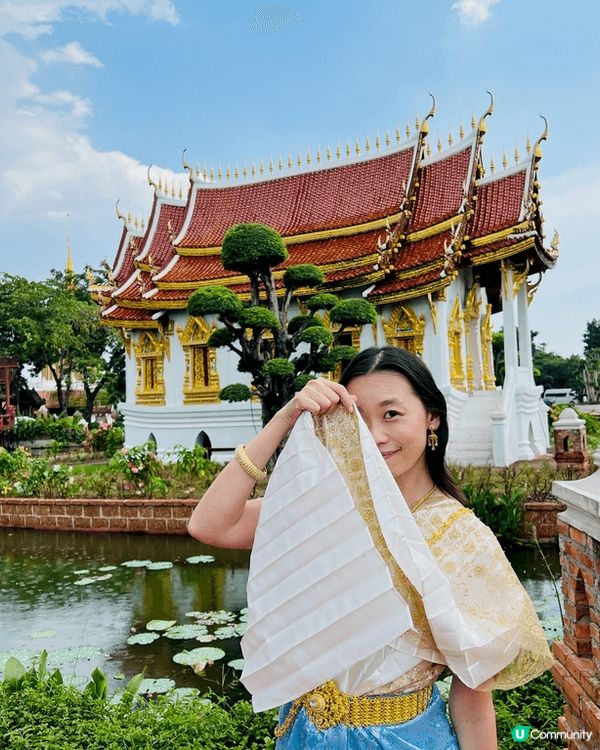 這是位於曼谷近郊的暹羅古城，地方超級大，還可以穿上傳統泰服及...