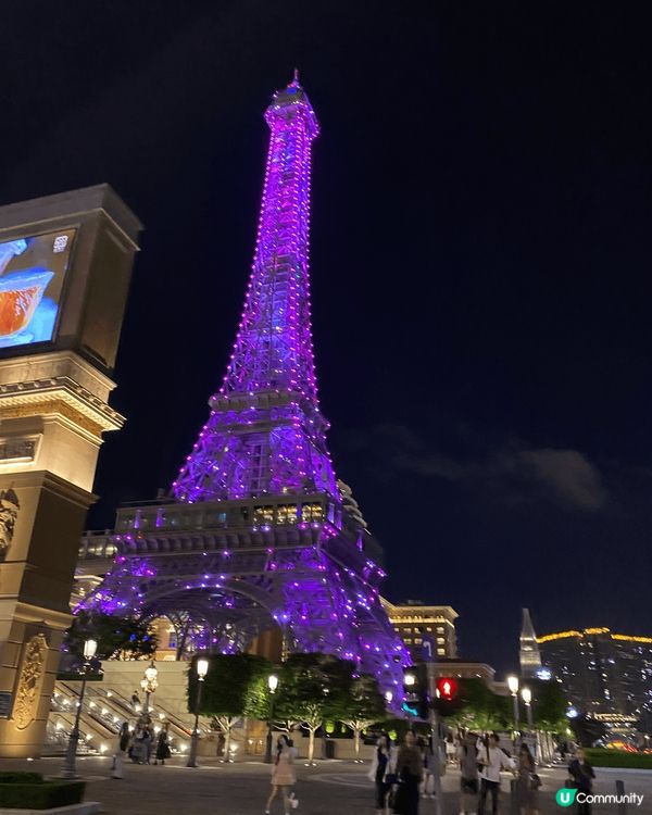 澳門巴黎人酒店出面嘅鐵塔，去唔到巴黎嘅人，近近哋係澳門就可以...