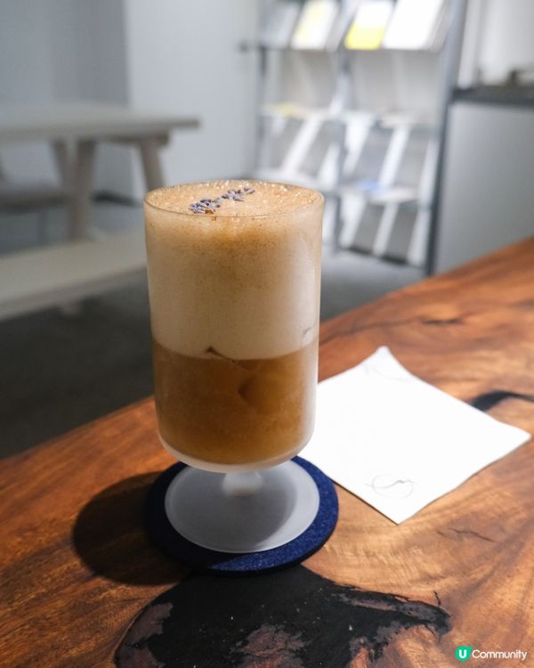 繁囂商業區中的心靈綠洲