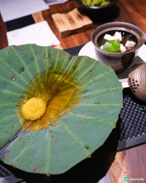 繁囂商業區中的心靈綠洲