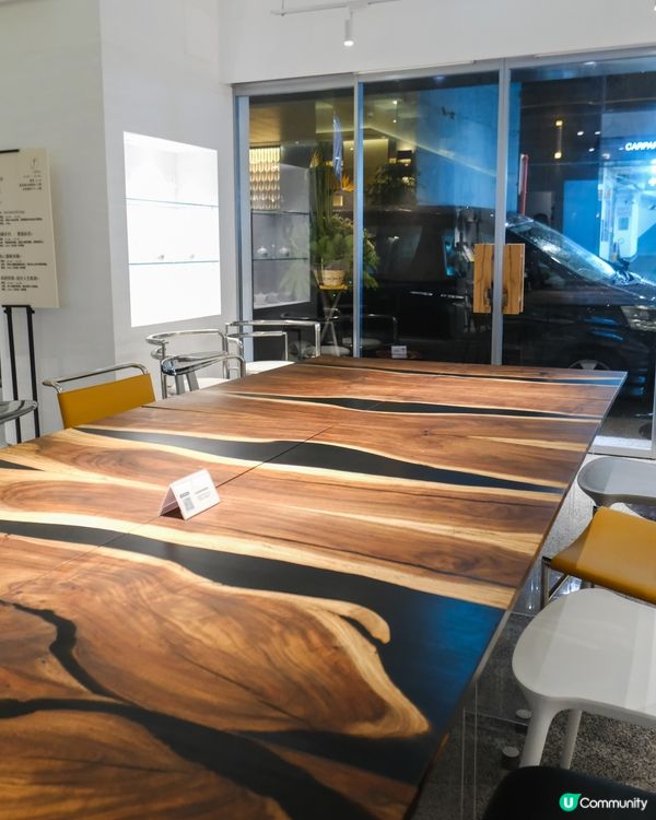 繁囂商業區中的心靈綠洲