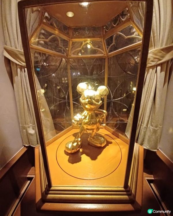 迪士尼樂園周大福鎮金店