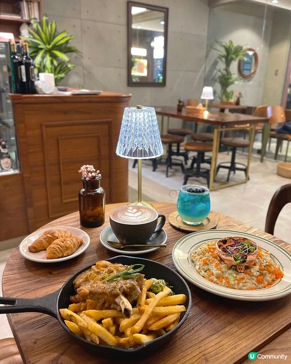 佐敦廟街木系cafe✨必食巴斯克開心果芝士蛋糕💚