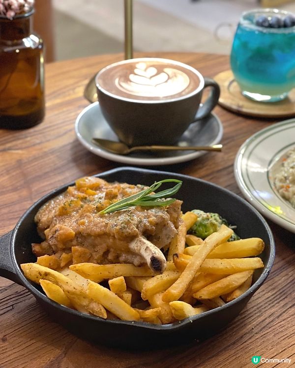 佐敦廟街木系cafe✨必食巴斯克開心果芝士蛋糕💚