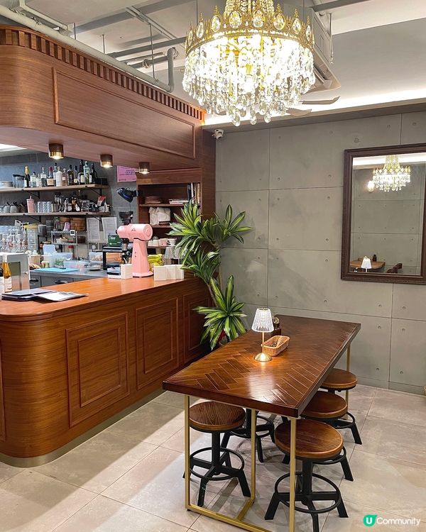 佐敦廟街木系cafe✨必食巴斯克開心果芝士蛋糕💚