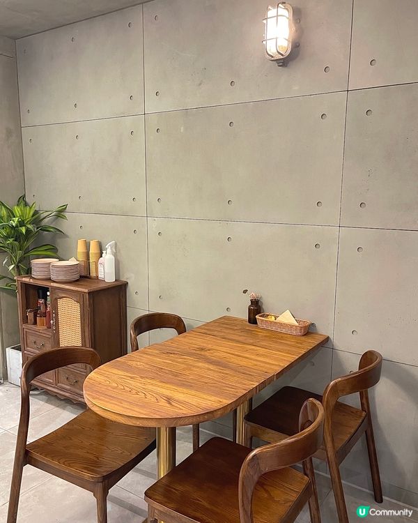 佐敦廟街木系cafe✨必食巴斯克開心果芝士蛋糕💚