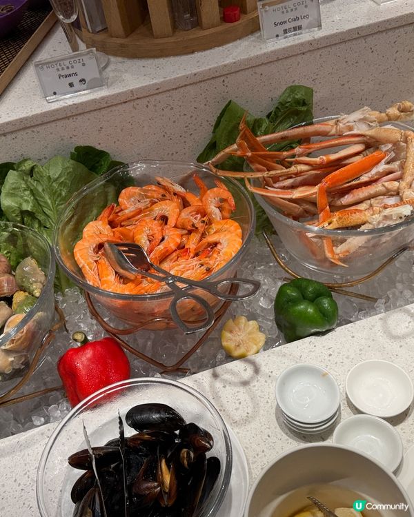 食咗好多好多好多蟹腳嘅自助餐