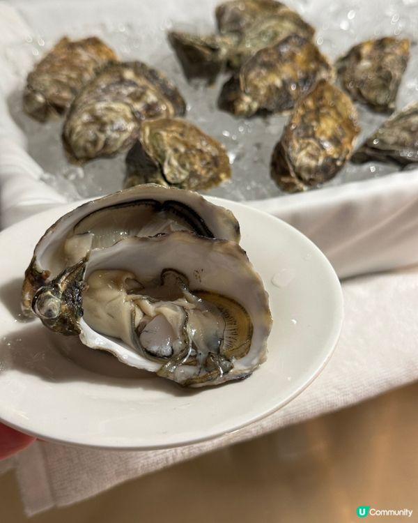 食咗好多好多好多蟹腳嘅自助餐