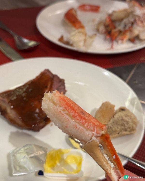 食咗好多好多好多蟹腳嘅自助餐