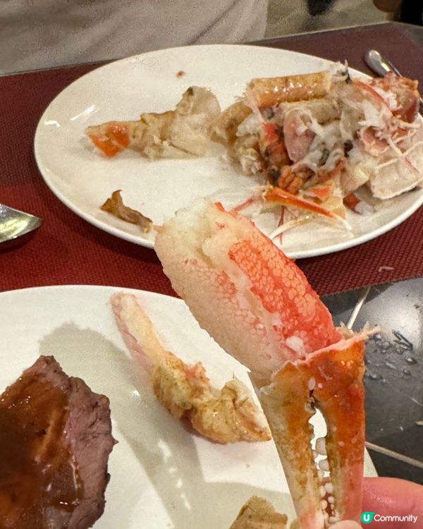 食咗好多好多好多蟹腳嘅自助餐