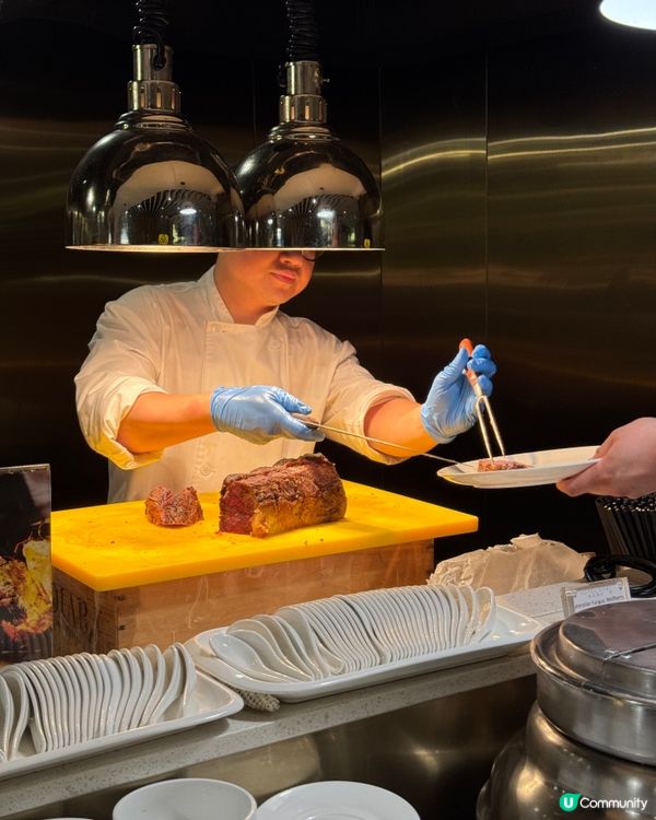 食咗好多好多好多蟹腳嘅自助餐