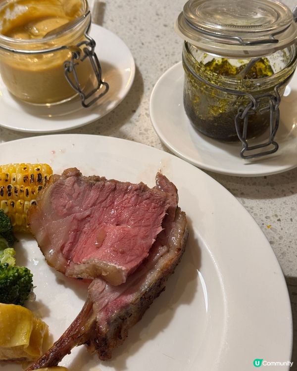 食咗好多好多好多蟹腳嘅自助餐