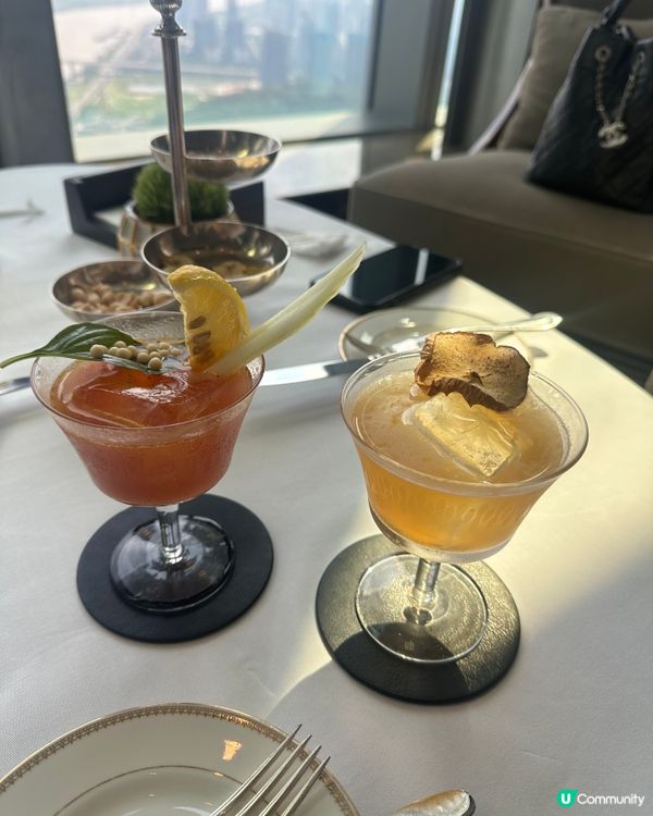 珠海瑞吉酒店特色雞尾酒下午茶，用心調配中國風的血色瑪麗，帶有...