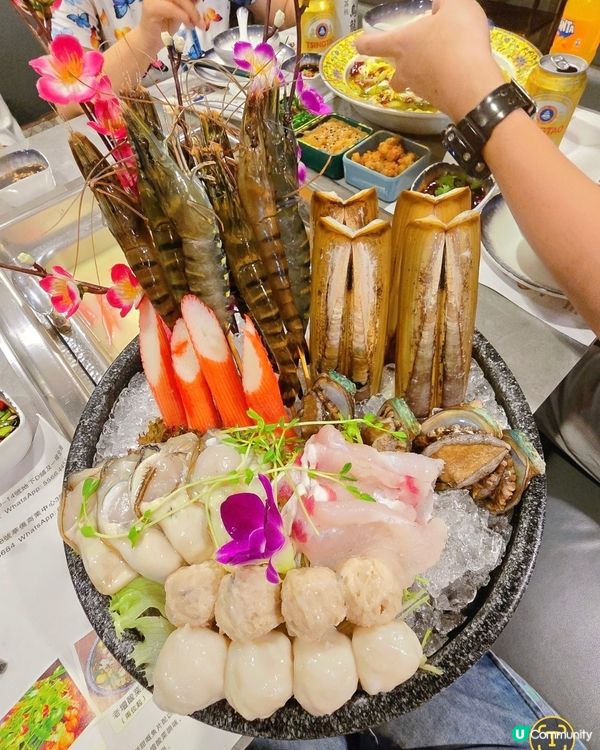 七小時火鍋前嘆海鮮拼盤、佛跳牆及酸菜魚