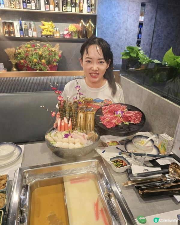 七小時火鍋加嘆海鮮拼盤、佛跳牆及酸菜魚