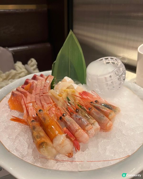 尋日終於約到個frd嚟到極尚大瀛喜啦😋😋,中學之後真係愈嚟愈...