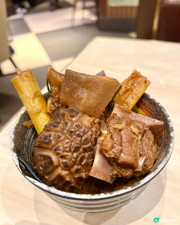 尋日終於約到個frd嚟到極尚大瀛喜啦😋😋,中學之後真係愈嚟愈...