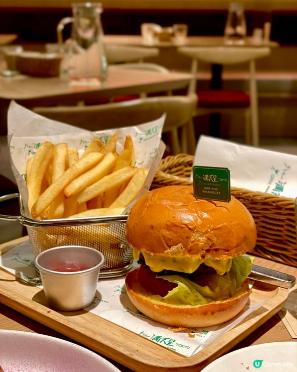 ✨香港🇭🇰-⚠️💬竟係漢堡最好食⁉️💢窩夫定班戟📣見內文🔍