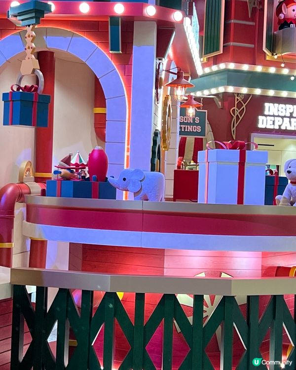 Ifc 聖誕佈置，仲有聖誕老人吸印仔