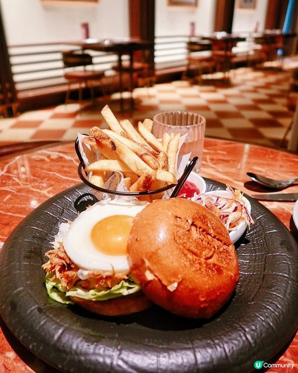 荃灣人氣歐式教堂高雅Cafe